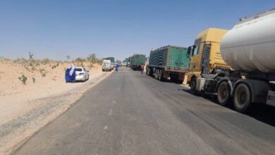 صورة جنحان السيارات يفاقم أزمة طريق الأمل ويشل حركة المرور