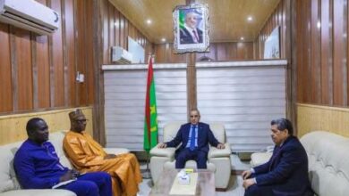 صورة وزير الداخلية يستقبل سفير جمهورية غامبيا السيد الشيخ منصور افاي