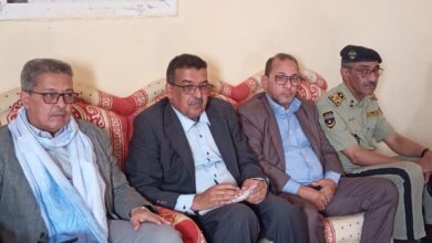 صورة سكان إينال يطالبون بتحسين الخدمات وتوفيرالأعلاف والوالي يعد بمشاريع