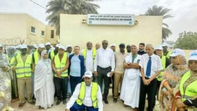 صورة حزب الإنصاف يطلق حملة نظافة وغرس الأشجار في نواكشوط