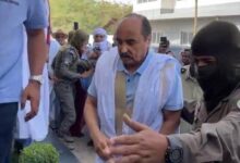 صورة نقل الرئيس السابق من سجنه إلى مصحة خاصة لإجراء فحوصات