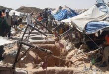 صورة وفاة 3 منقبين بسبب الاختناق والسلطات تباشر استخراج الجثامين