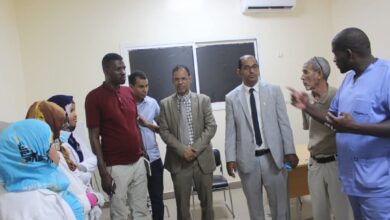 صورة مدير مركز الاستطباب بأطار يباشر مهامه بزيارات تفقدية ويؤكد الالتزام بتطوير الخدمات الطبية