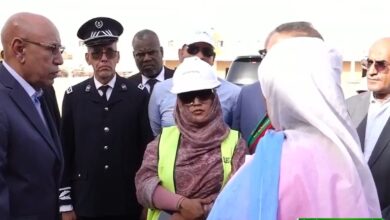 صورة غزواني يزور مدارس يجري ترميمها في نواكشوط