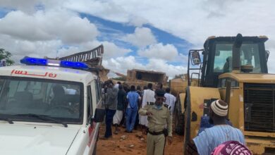 صورة وفاة شخص وإصابة آخر جراء سقوط منزل في العيون