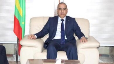 صورة وزير الداخلية يؤكد انسجام الحكومة ودعم رؤية الرئيس “الغزواني”