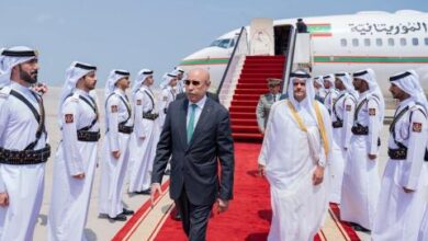 صورة غزواني يصل الدوحة للمشاركة في القمة العربية الإسلامية الطارئة