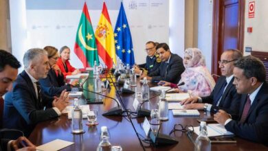 صورة الداخلية الإسبانية: موريتانيا شريك أساسي في إدارة الهجرة الإقليمية والتعاون الأمني المتوسّع