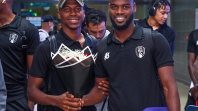 صورة المنتخب الوطني يصل تنزانيا تمهيداً لمواجهة نظيره السوداني