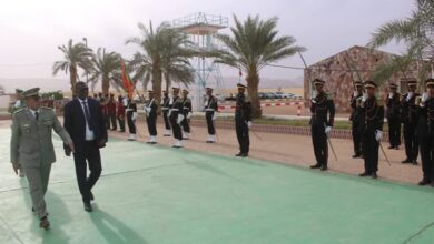 صورة آدرار تحتفل بعيد الاستقلال برفع العلم الوطني في الأكاديمية العسكرية