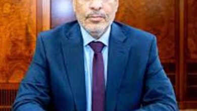 صورة وزير التكوين المهني يتوجه إلى الجزائر