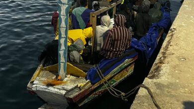 صورة إنقاذ ركاب قارب مهاجرين غير نظاميين قبالة سواحل موريتانيا