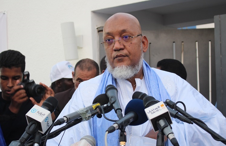 صورة إعادة رئيس حزب إلى نواكشوط بعد منعه من السفر