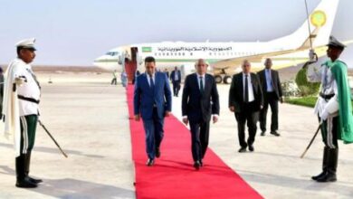 صورة رئيس الجمهورية يعود إلى انواكشوط قادما من غينيا
