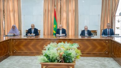 صورة رئيس الجمهورية يلتقي برئيس اتحاد أرباب العمل وأعضاء اتحاد الصيد