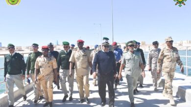 صورة وفد من كلية دفاع الساحل يزور منشآت اقتصادية وأمنية في انواذيبو