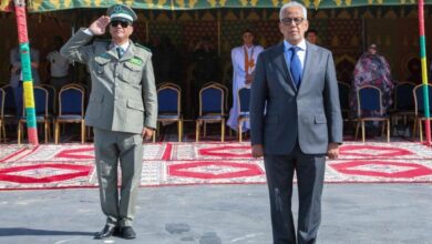 صورة توشيح عدد من موظفي المالية والجمارك