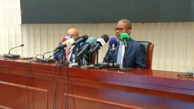 صورة أحزاب الأغلبية تسلم ردها على وثيقة الحوار الوطني لمنسق الحوار