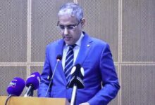 صورة وزير الطاقة والنفط: المؤسسات المالية ركيزة أساسية لدعم التنمية الوطنية