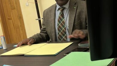 صورة رئيس الآلية الوطنية للوقاية من التعذيب يتدخل لدي السلطات العليا من أجل تمكين زوج النائب مريم الشيخ من زيارتها