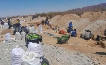 صورة الشگات: وفاة منقب وإصابة آخر بسبب انهيار بئر للذهب