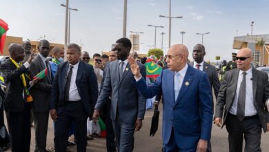 صورة الجالية الموريتانية في السنغال تنظم استقبالًا حاشدًا لرئيس الجمهورية