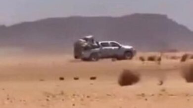 صورة وفاة منقب بسبب العطش وإنقاذ منقبين آخرين