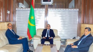 صورة وزير الداخلية يبحث مع القائم بالأعمال بالسفارة السودانية تعزيز التعاون الثنائي
