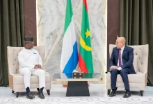 صورة غزواني يستقبل رئيس سيراليون ويعقد معه جلسة مباحثات