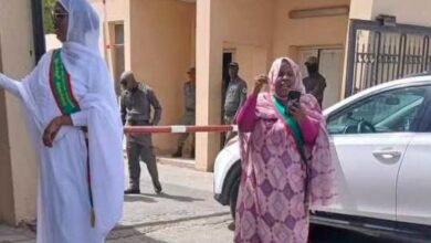 صورة منع برلمانيتين من دخول مبنى الجمعية الوطنية