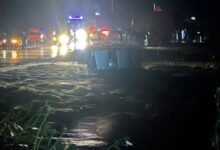 صورة سيول تغلق طريق الأمل قرب الغايرة