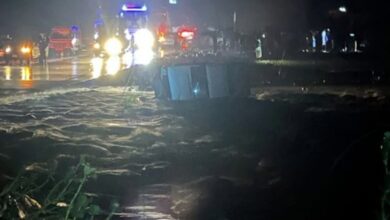 صورة سيول تغلق طريق الأمل قرب الغايرة