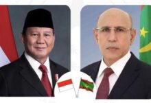 صورة غزواني يهنئ رئيس إندونيسيا بعيد بلاده الوطني