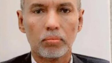 صورة الإنزال الاقتصادي الآميركي”: من سيخنق الدكتور محمدو ولد احظانا
