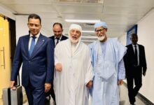 صورة عميد الجامع الأعظم بالجزائر يصل نواكشوط للمشاركة في مؤتمر السيرة النبوية