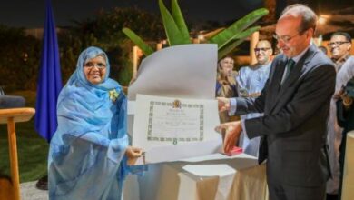 صورة تكريما لجهودها في التنمية.. إسبانيا توشح رئيسة جهة نواكشوط
